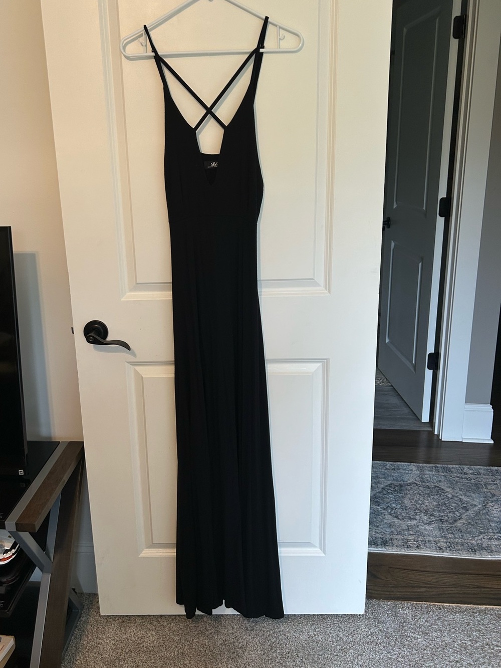 Lulu's Front Crisscross Maxi Dress
